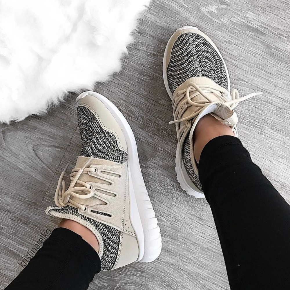 Adidas Originals Tubular Radial J Shoes (big kid 4y, women’s equivalent 5.5)